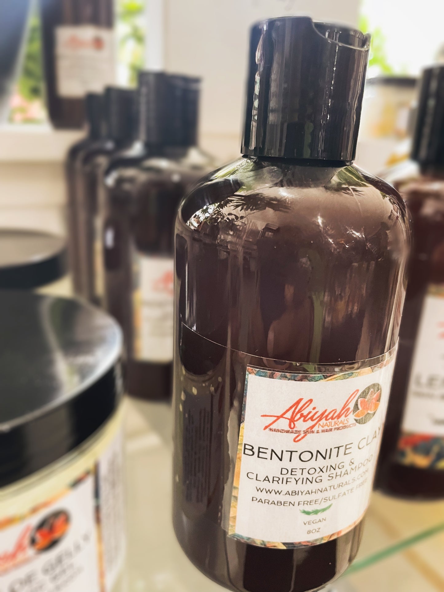 Bentonite Clay Detoxing & Clarifying Shampoo